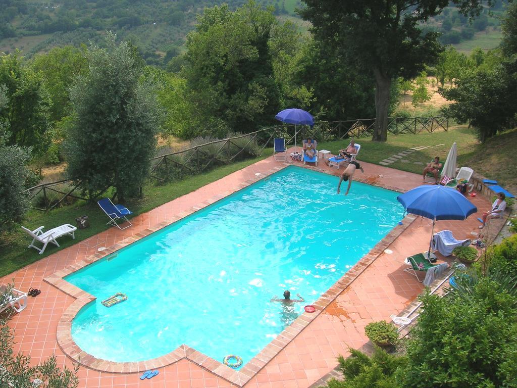 Agriturismo Podere Luchiano Amelia Kültér fotó